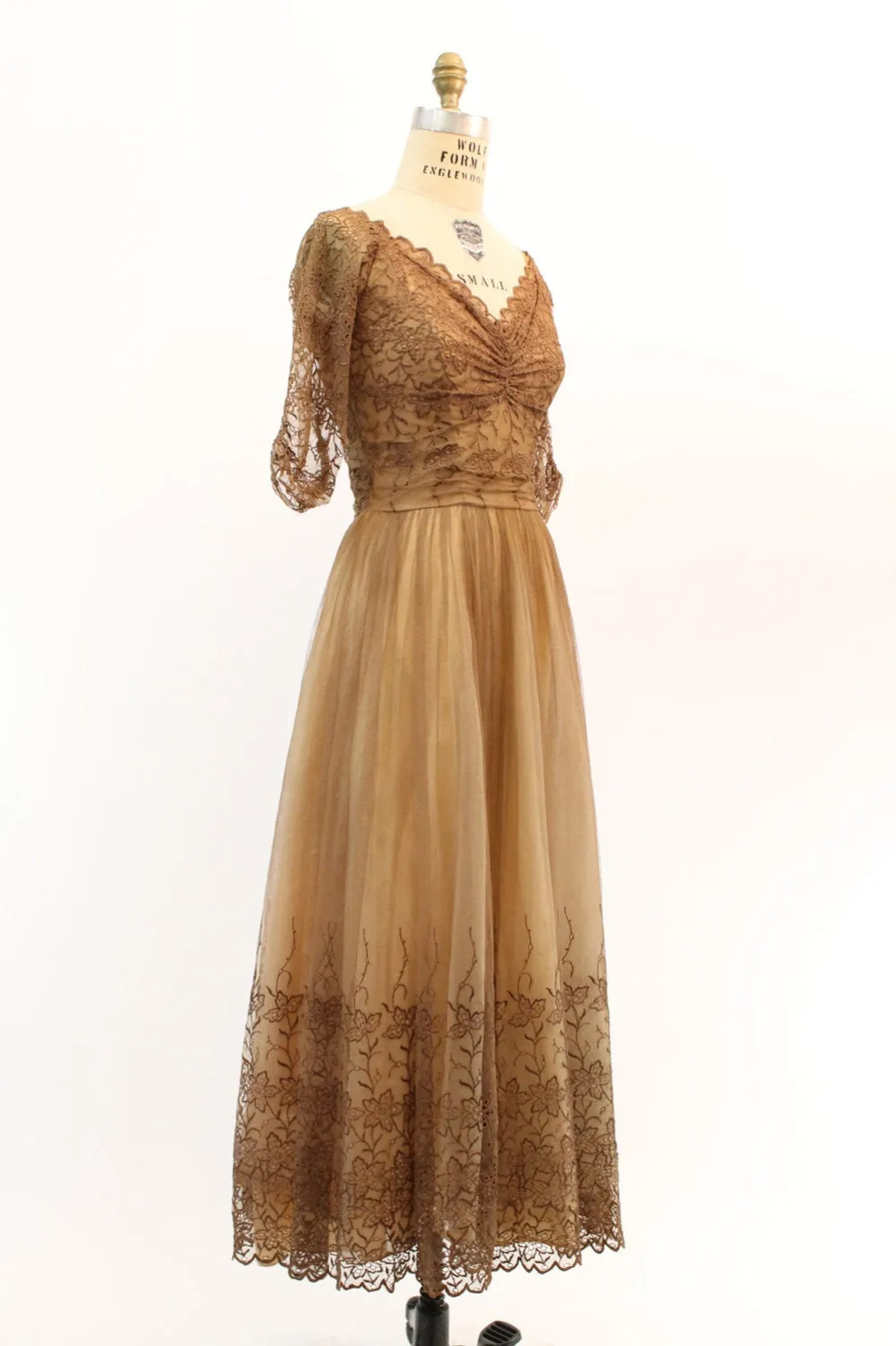 1950s nude TAMBOUR lace dress small | new fall