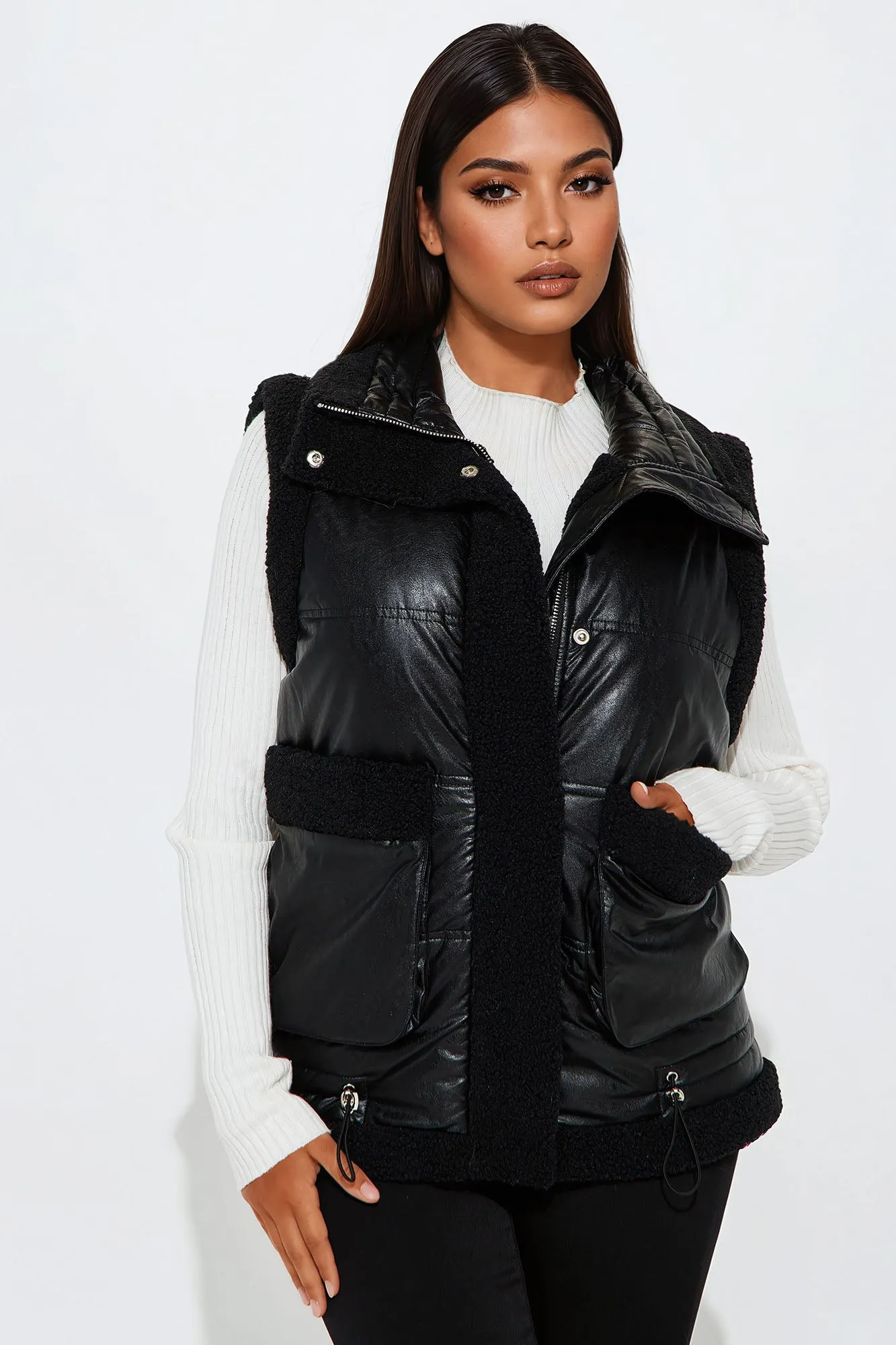 Aspen Glow Puffer Vest - Black