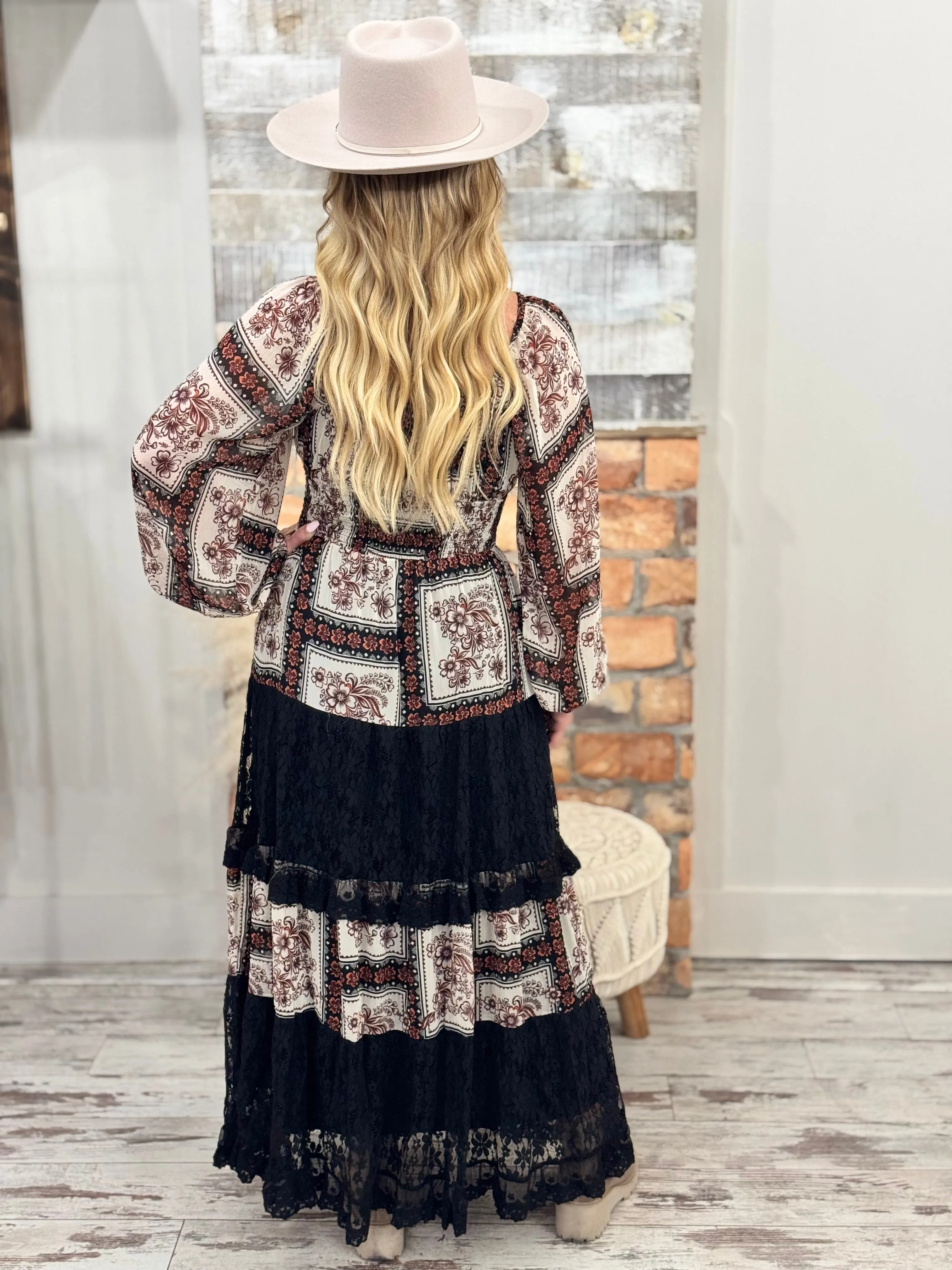 Floral   Lace Contrast Maxi Dress