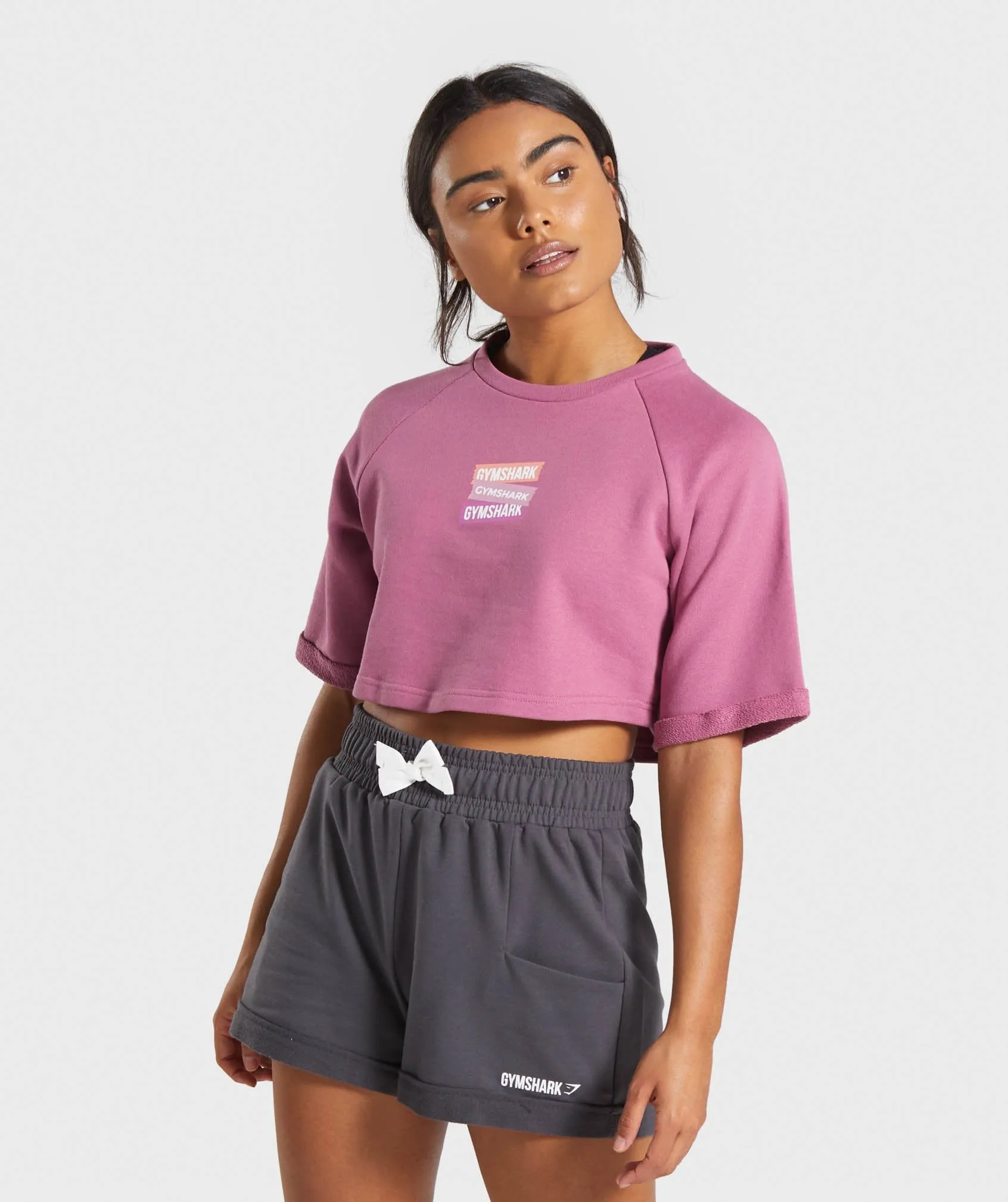 Gymshark Branded Boxy Cropped Sweater - Mauve