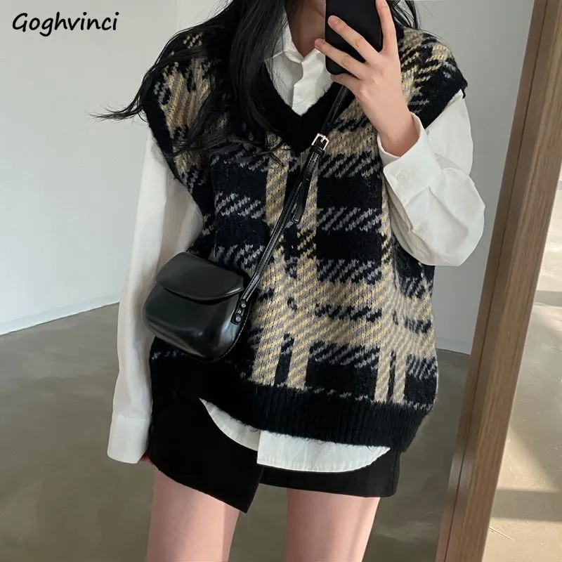 Joskaa Sweater Vest Women V-neck Soft Warm Fashion Plaid Sleeveless Sweaters Retro All-match Loose-fitting Knitted Korean Style Mujer