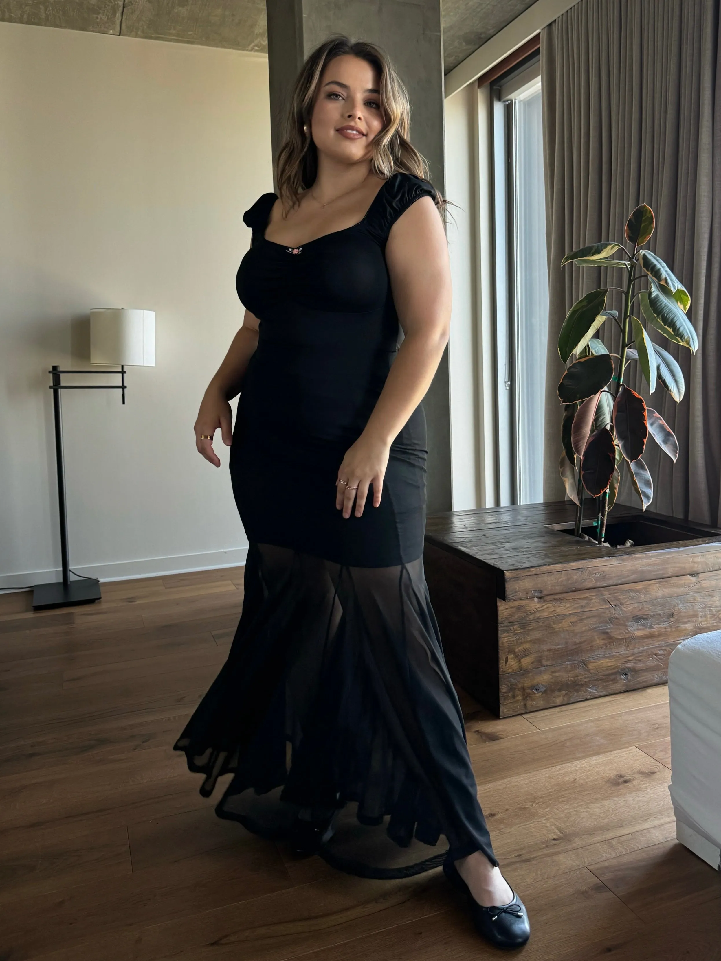 Plus Size Fishtail Maxi Skirt