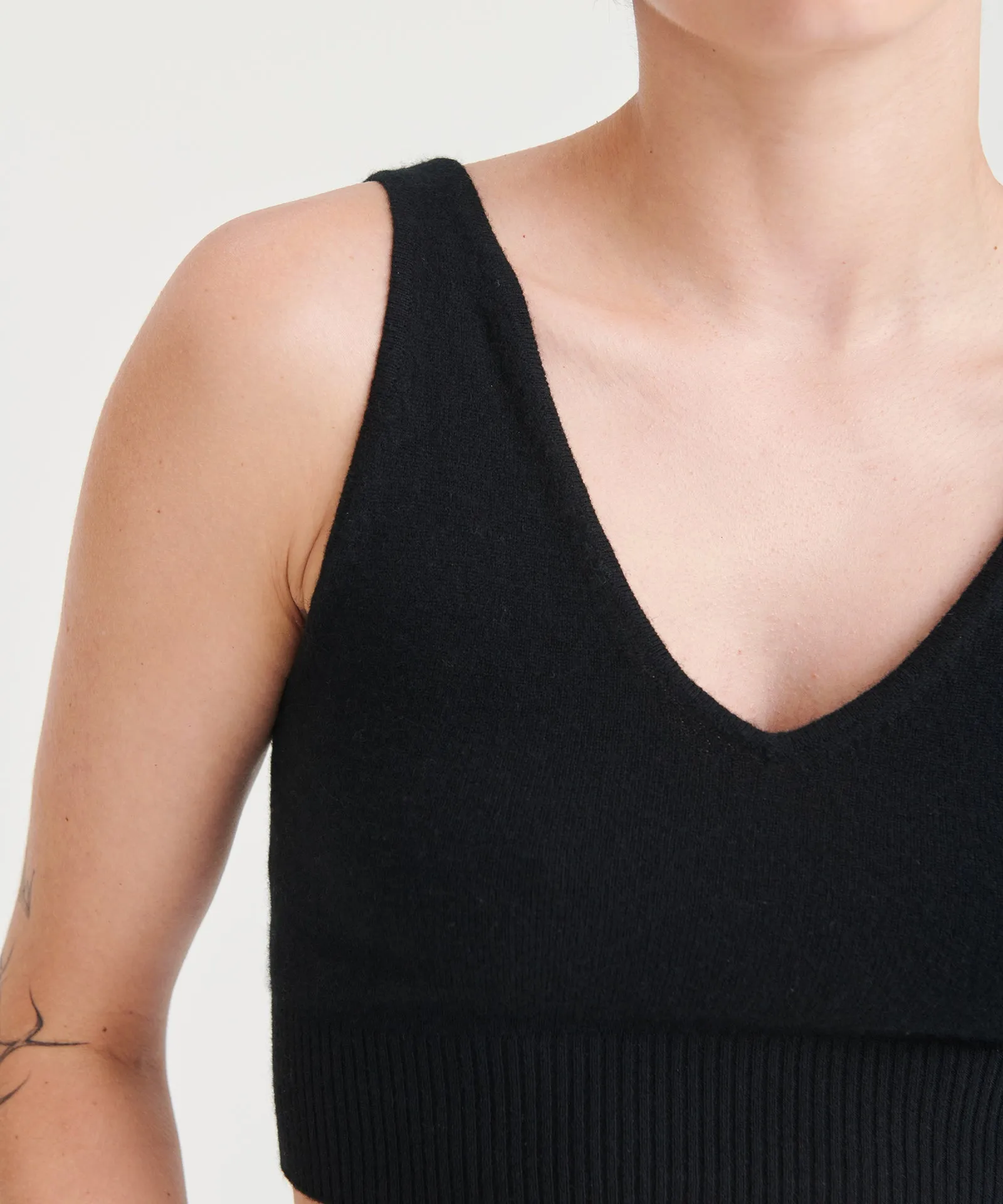 Signature Cashmere Longline Bra Tops