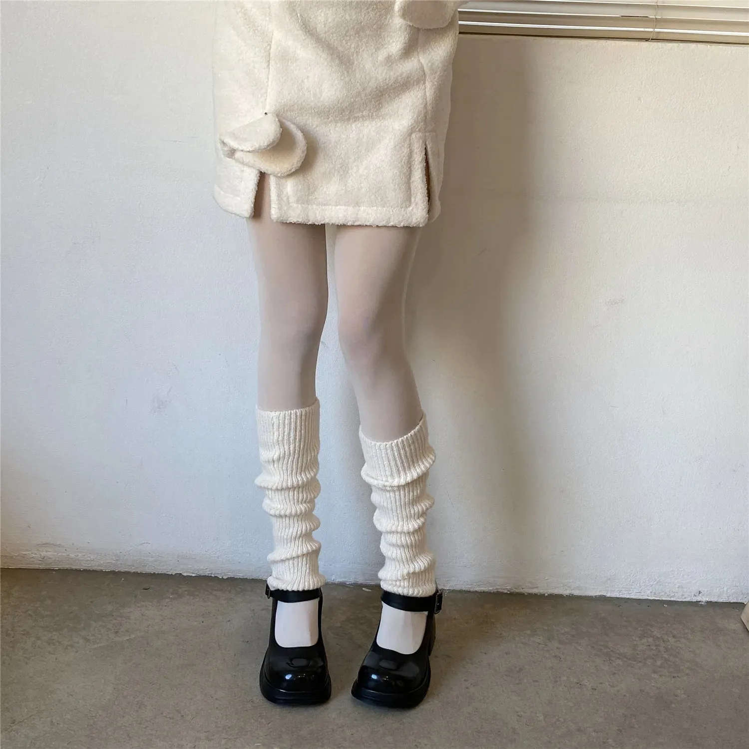 Sohiwoo Japanese Knit Socks Leg Warmers Socks Harajuku Winter Boot Cuffs Footsteps Long Legs Socks Lolita Leg Cover Cable Knit Socks