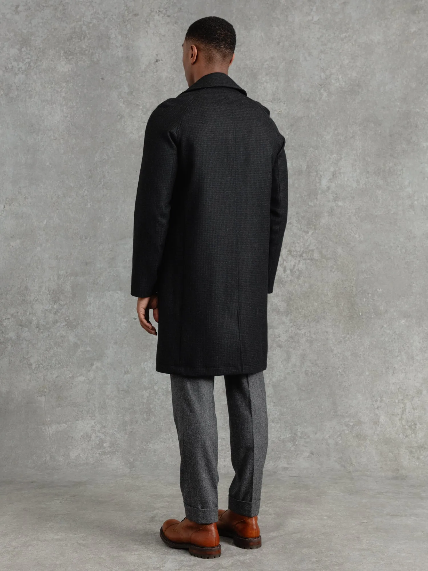 The Woollen Crew Coat - Charcoal Dogtooth