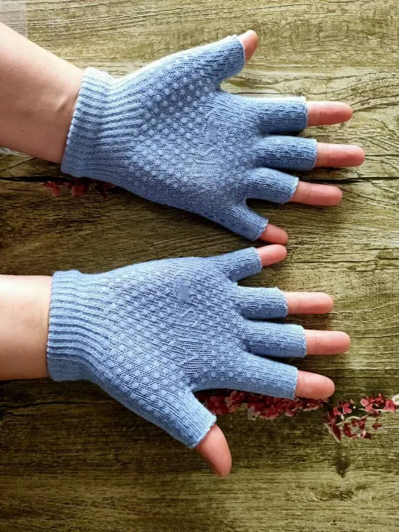 Transform Yoga Socks & Gloves