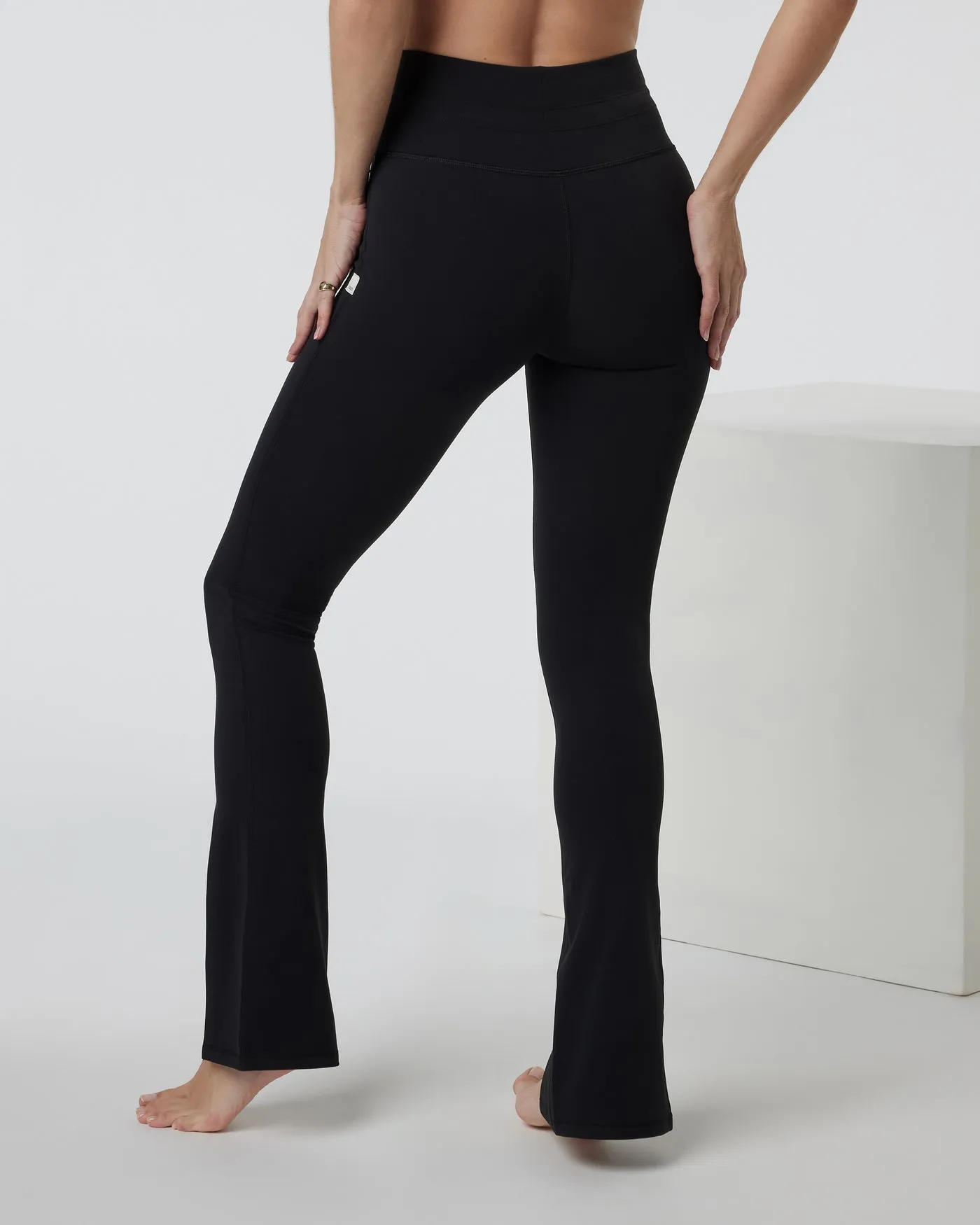 Women's Vuori Daily Split Flare